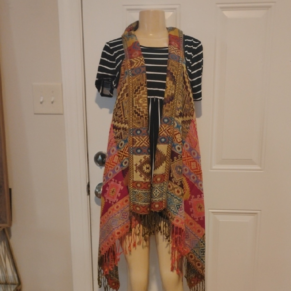 Boho Aztec Pattern Fringe Vest - Multi Color One Size